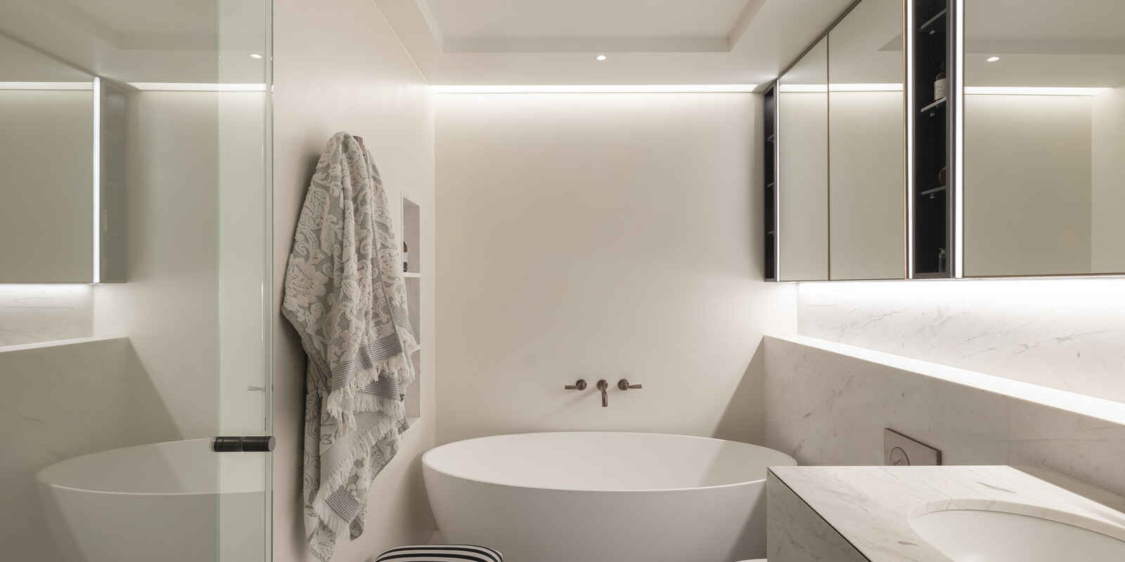 Apartment Rockwall Crescent Potts Point