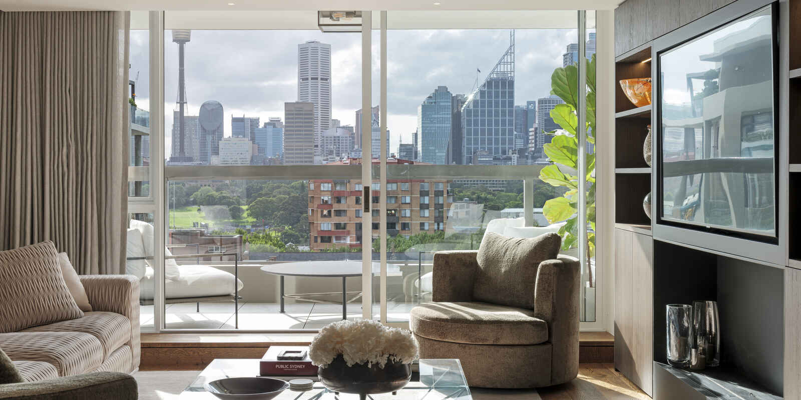 Apartment Rockwall Crescent Potts Point