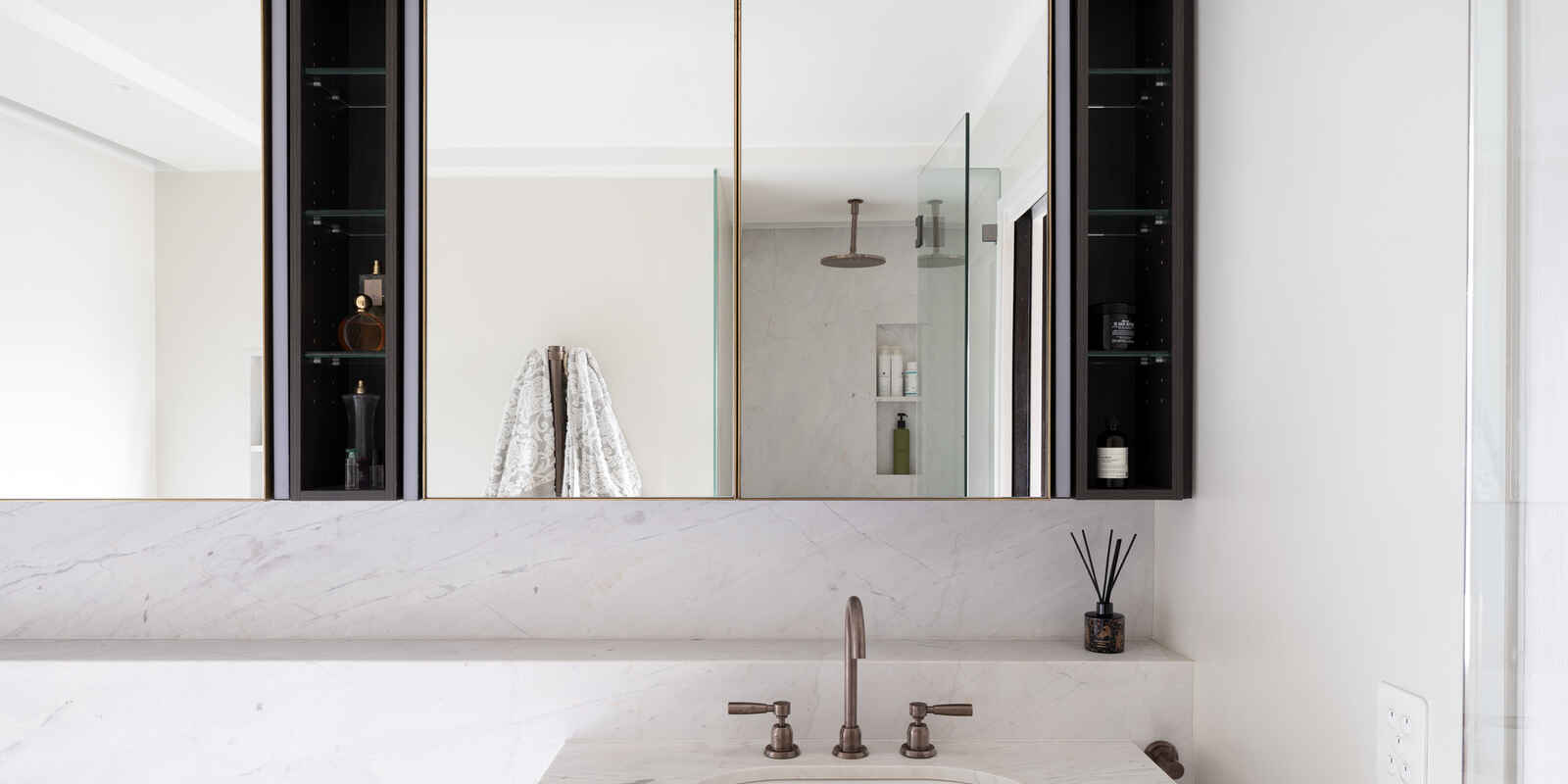 Apartment Rockwall Crescent Potts Point