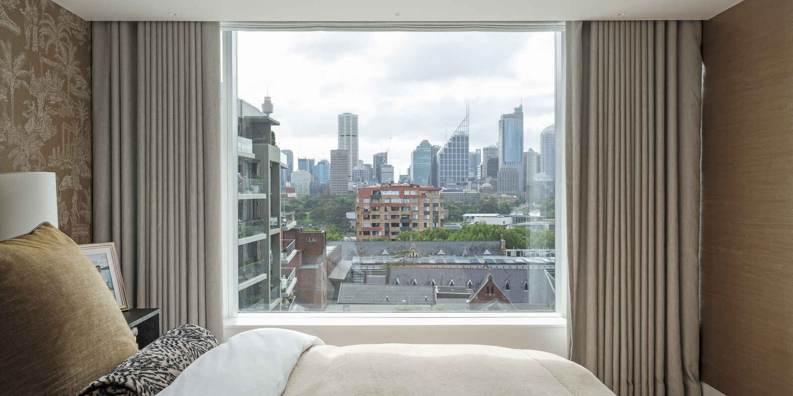 Apartment Rockwall Crescent Potts Point
