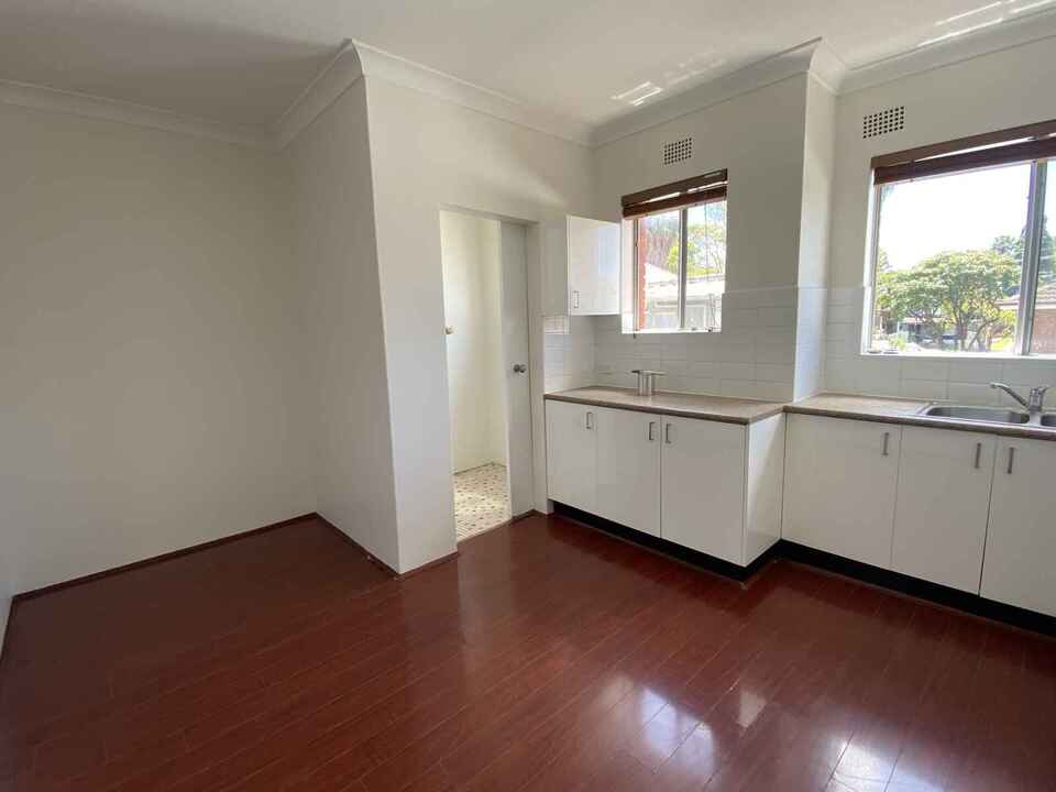 8/302 Livingstone Road Marrickville