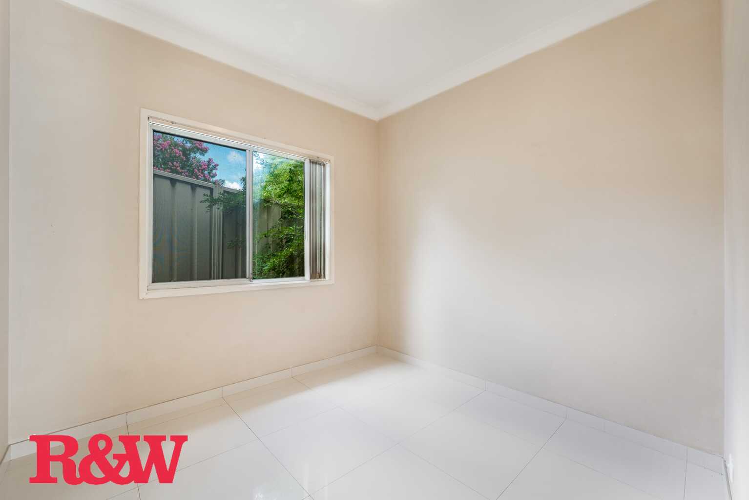 32 Donaldson Street Bradbury 32 Donaldson Street Bradbury