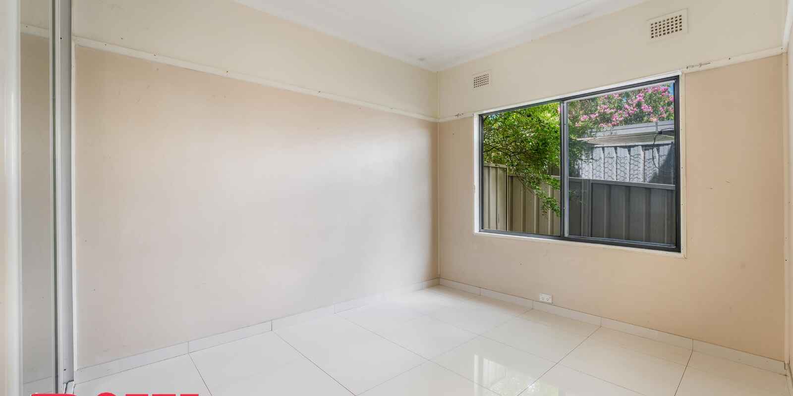 32 Donaldson Street Bradbury 32 Donaldson Street Bradbury