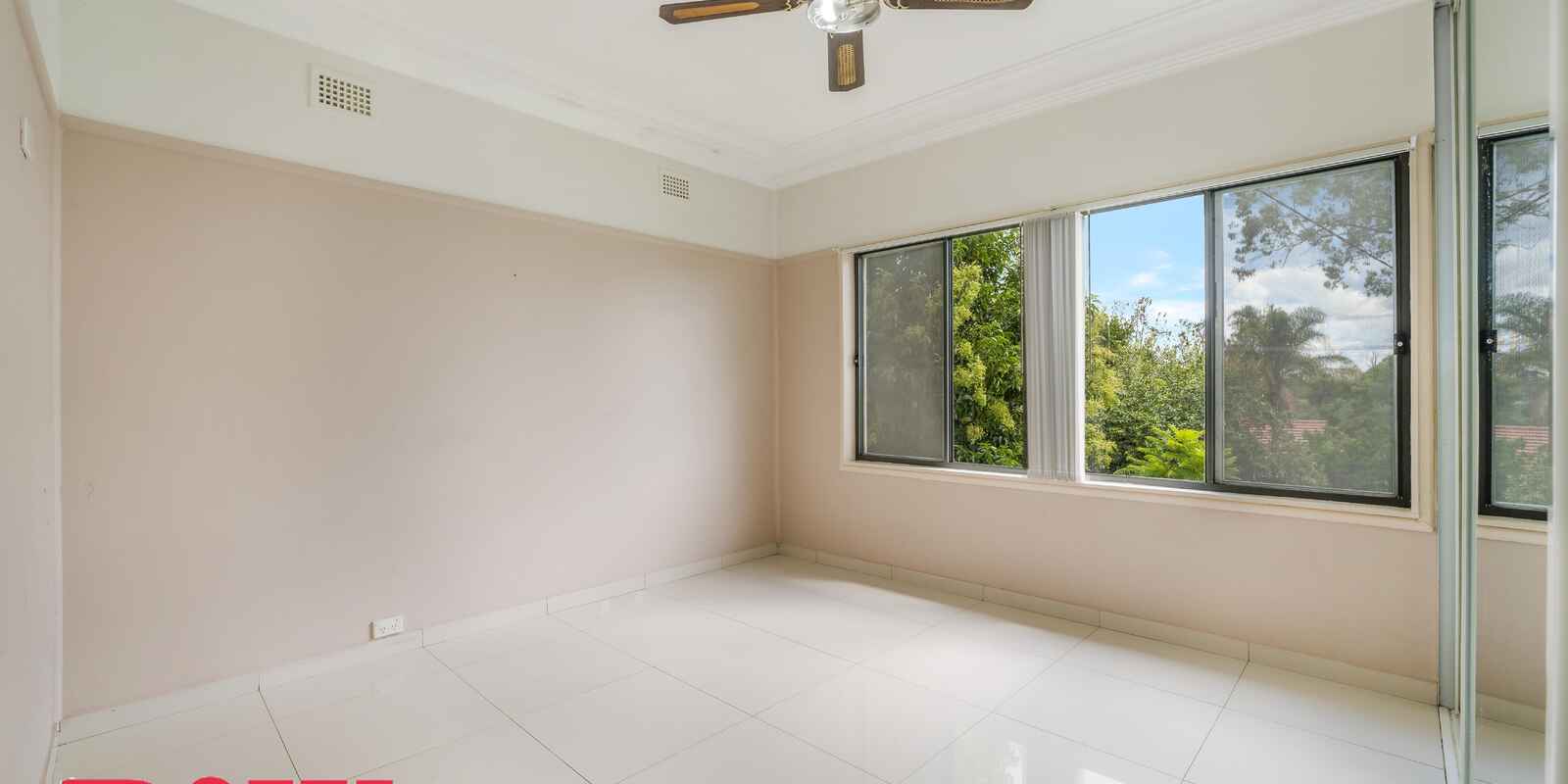32 Donaldson Street Bradbury 32 Donaldson Street Bradbury