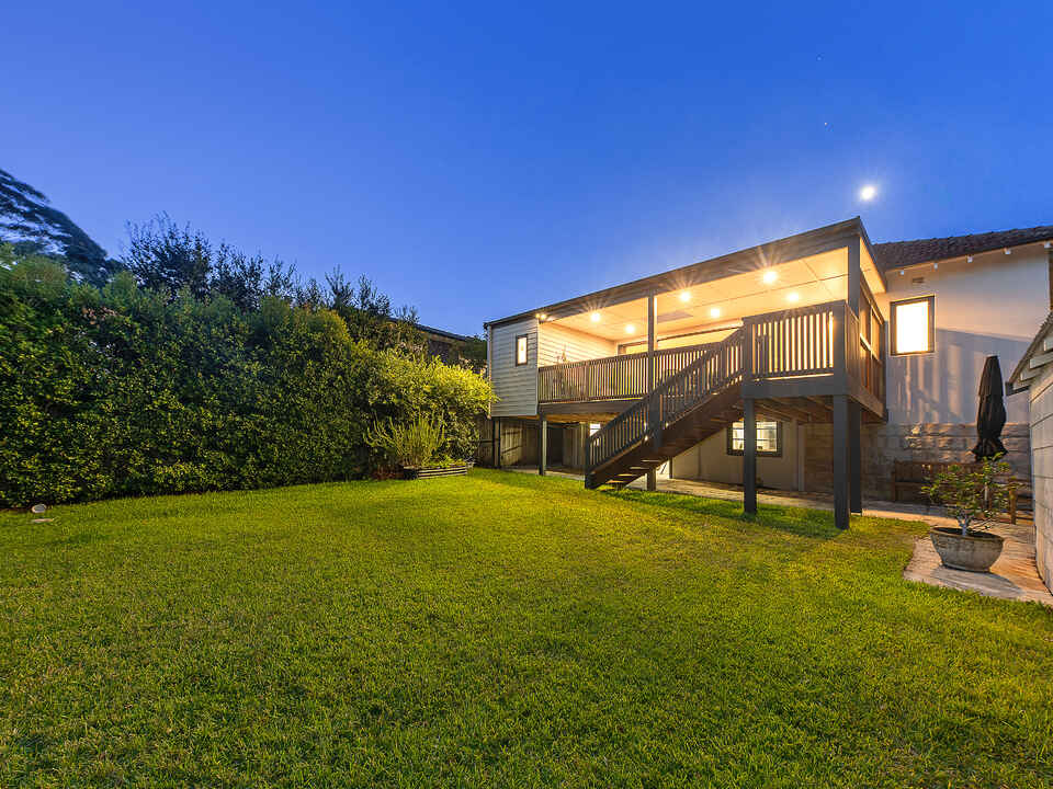 18 Baringa Road Northbridge