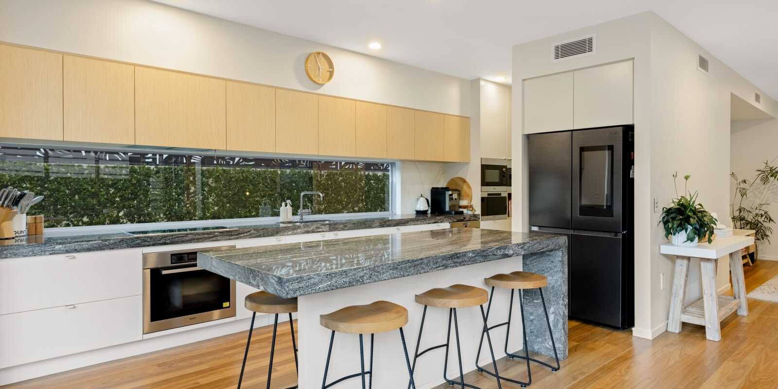 5 Whitehaven Parade Yaroomba
