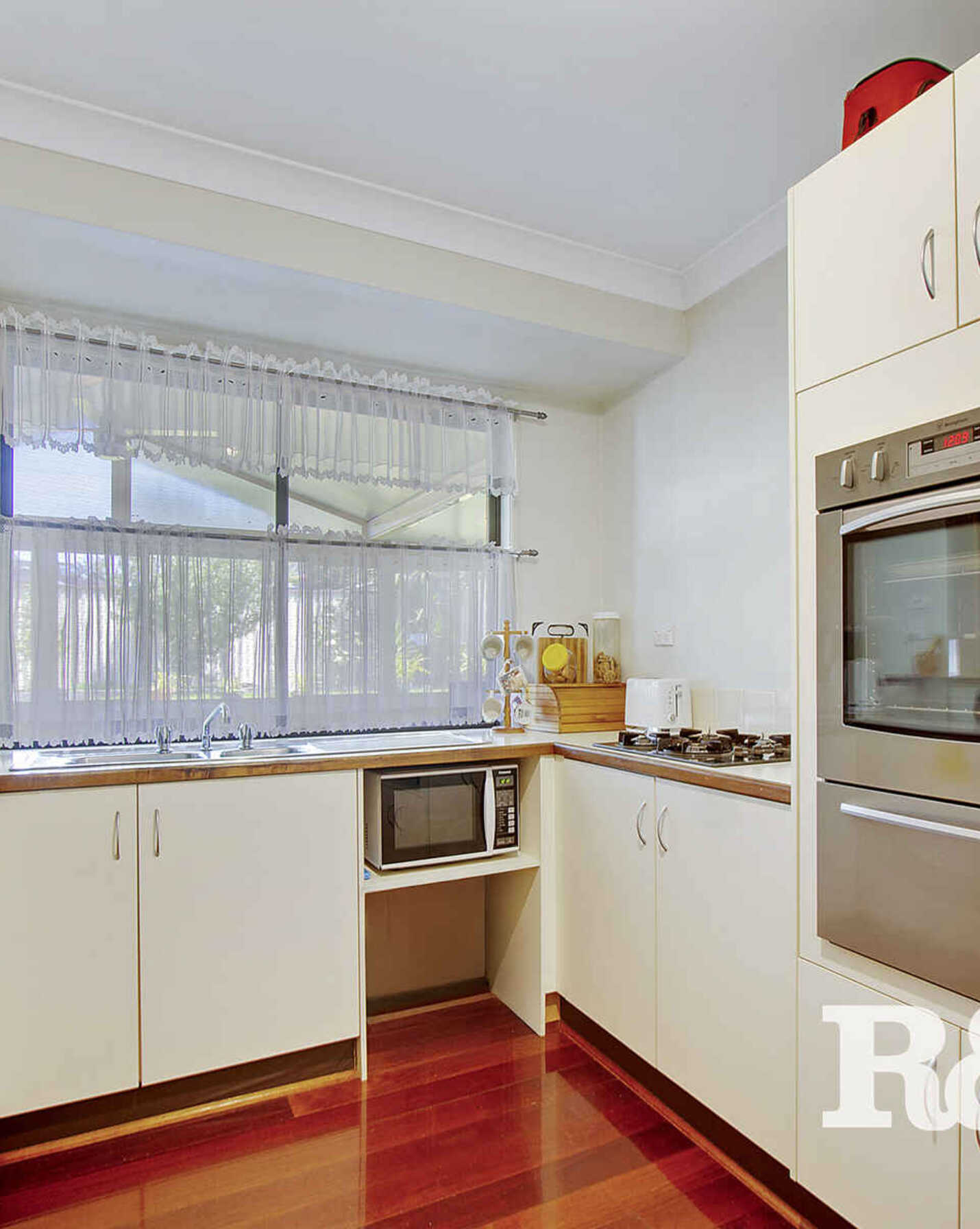 25 Aquilina Drive Plumpton, Plumpton - Thumbnail 2