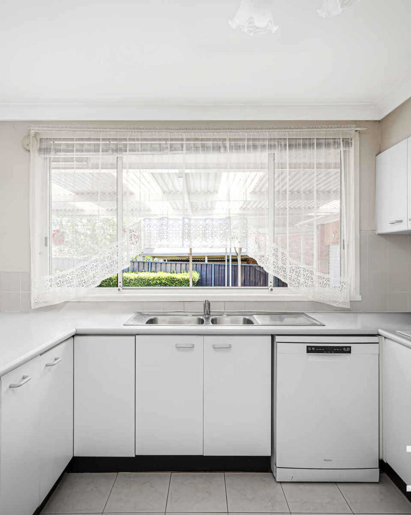 10 Fairburn Crescent Minchinbury, Minchinbury - Thumbnail 3