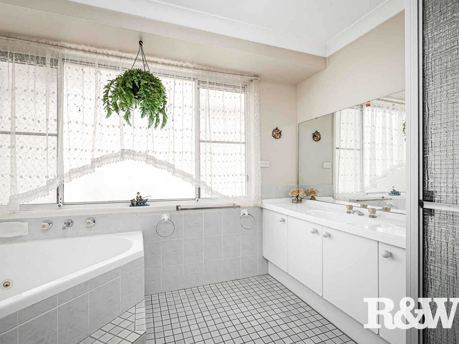 10 Fairburn Crescent Minchinbury 10 Fairburn Crescent Minchinbury