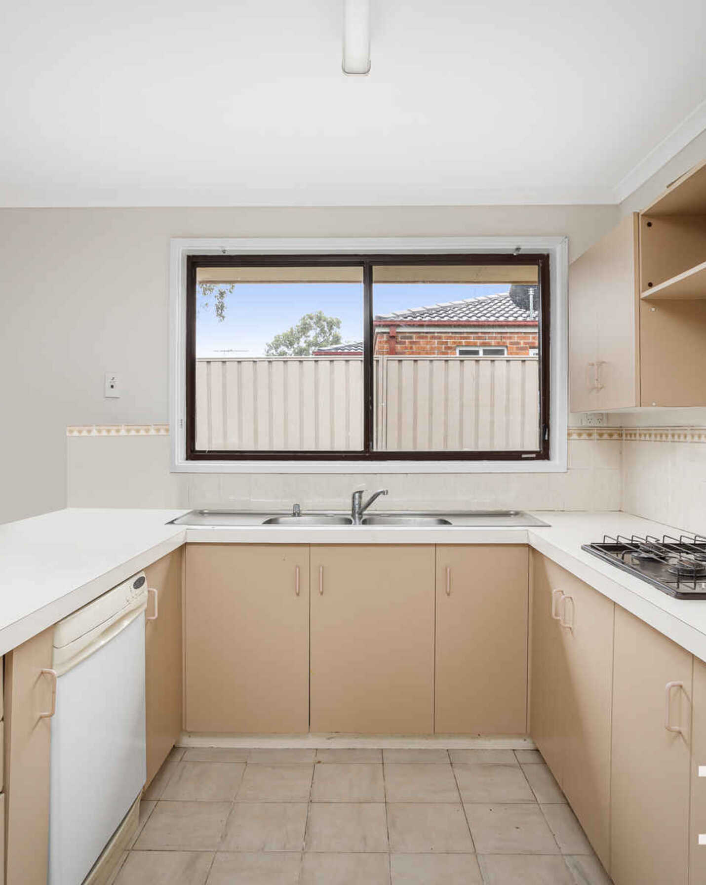 4 Dino Close Rooty Hill, Hill - Thumbnail 4