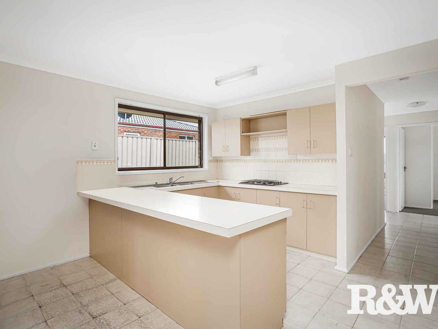4 Dino Close Rooty Hill