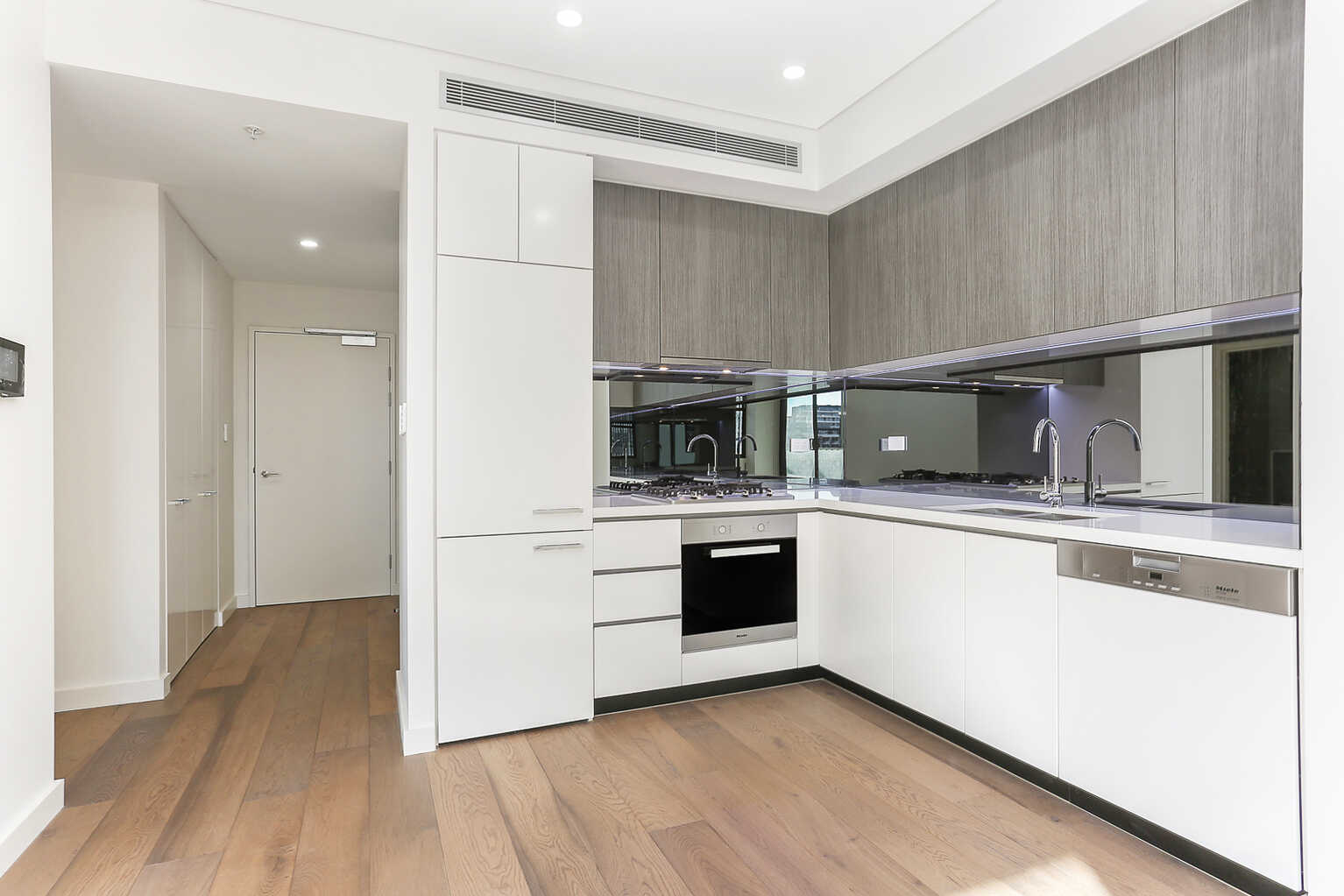 404/18 Gadigal Avenue Waterloo