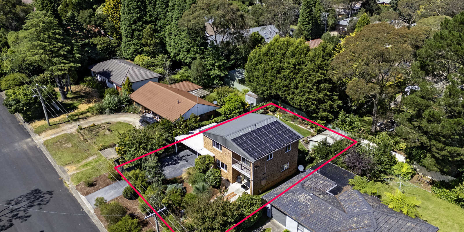 20 Mclaren Crescent Blackheath 20 Mclaren Crescent Blackheath