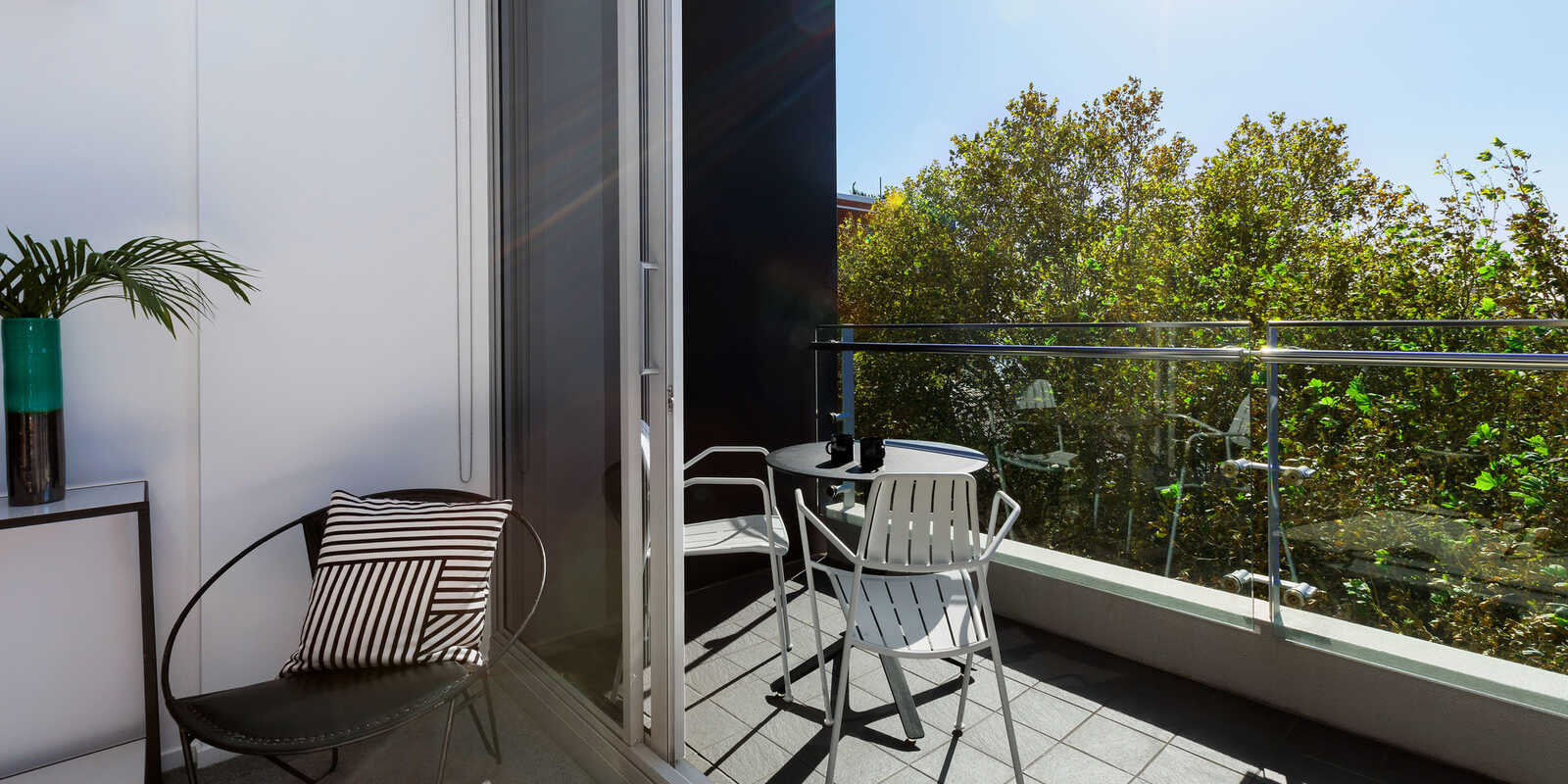 516/81 Macleay Street Potts Point 516/81 Macleay Street Potts Point