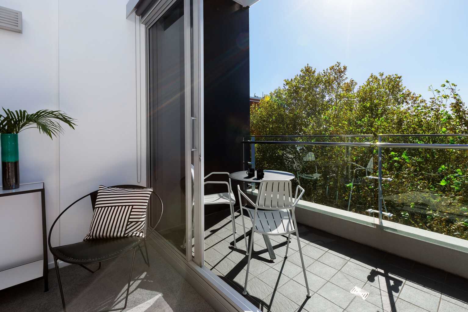 516/81 Macleay Street Potts Point 516/81 Macleay Street Potts Point