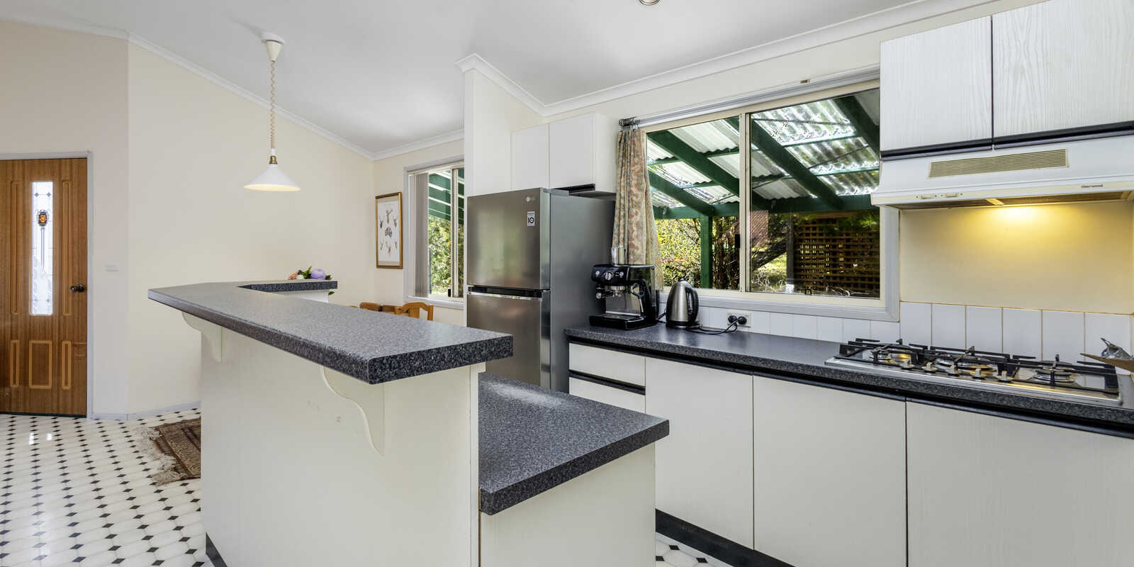 20 Grand View Road Mount Victoria 20 Grand View Road Mount Victoria