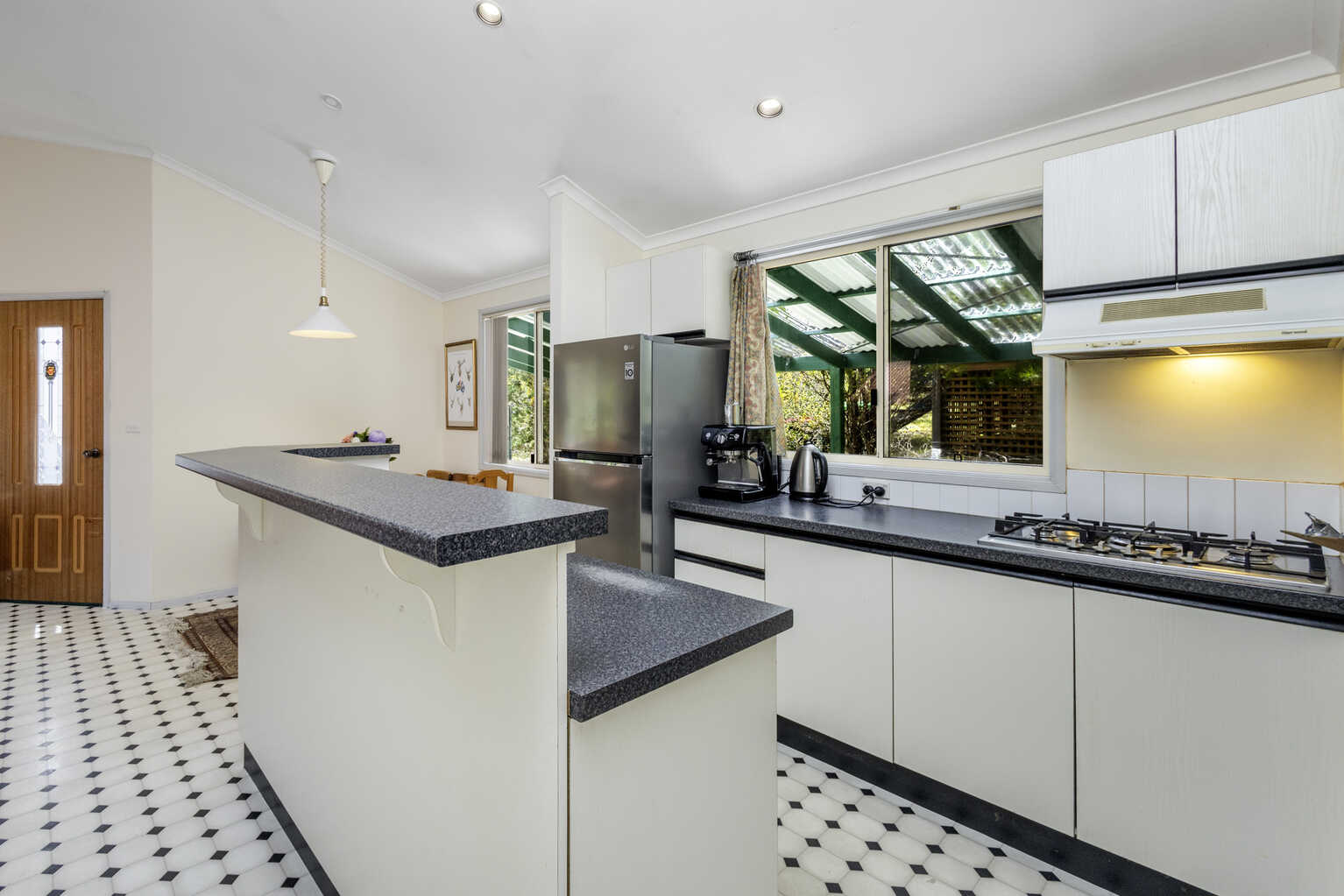 20 Grand View Road Mount Victoria 20 Grand View Road Mount Victoria