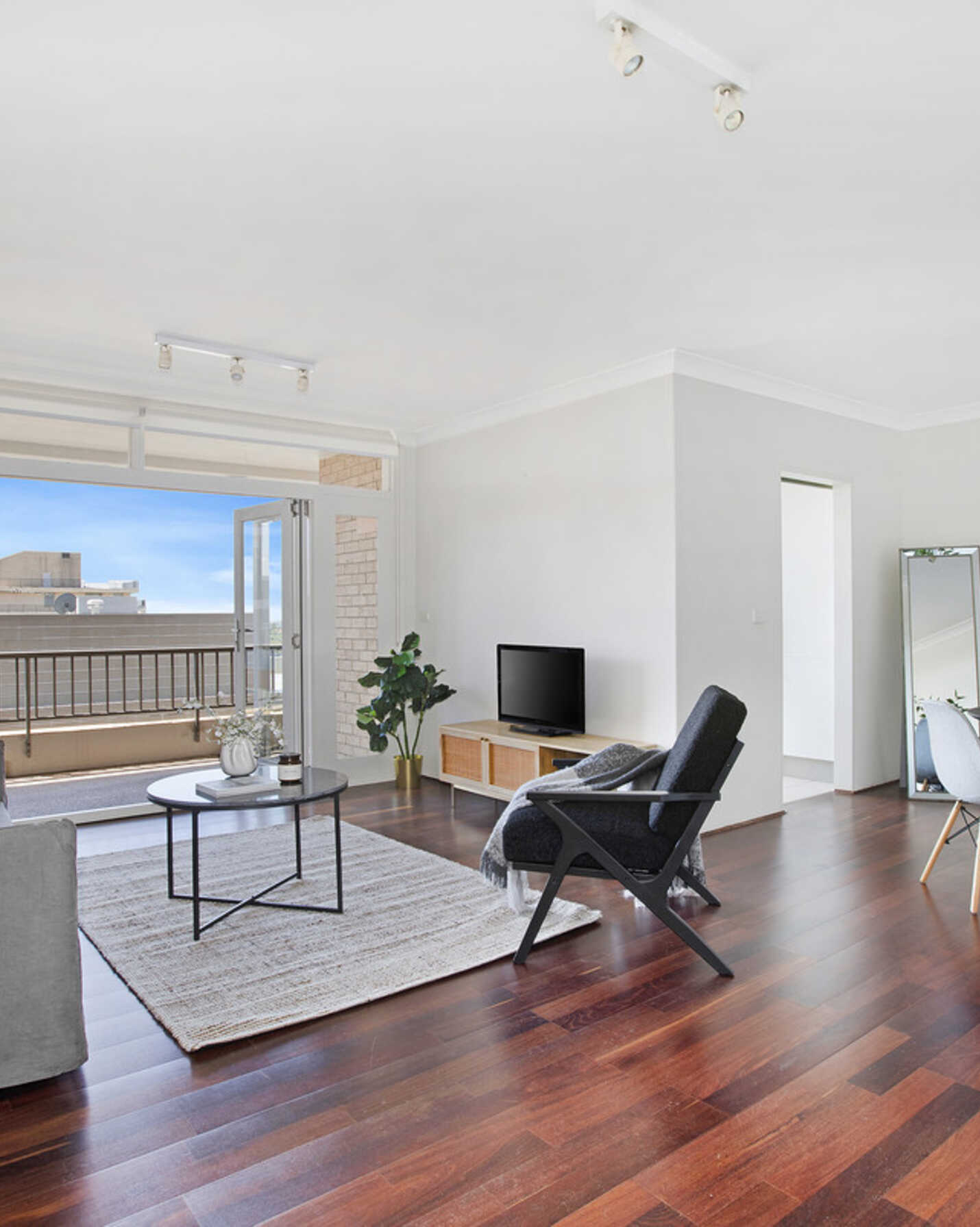 22/156 Military Road Neutral Bay, Bay - Thumbnail 3