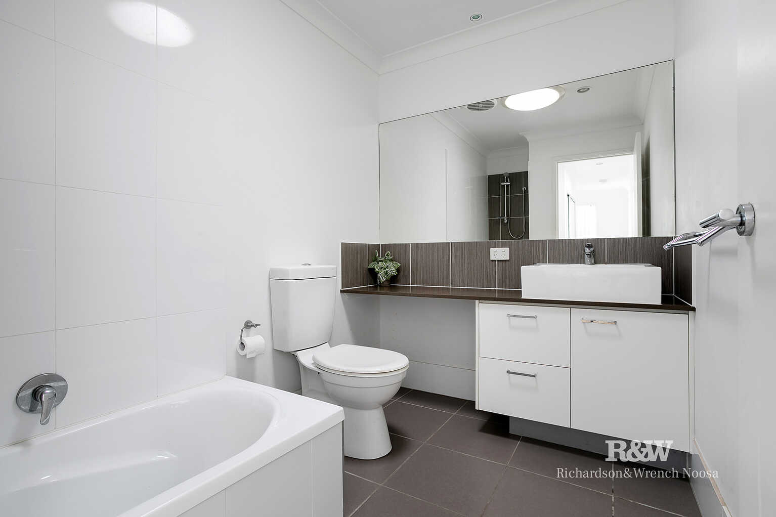 82/15 Dunes Court Peregian Springs
