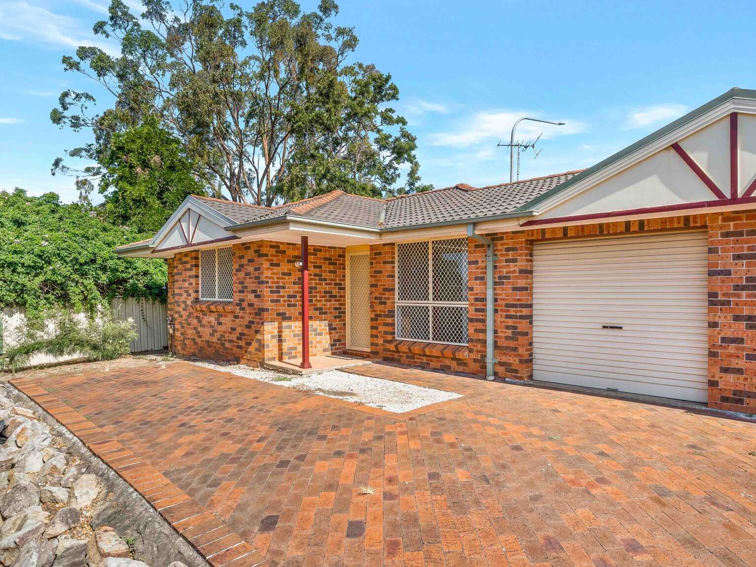 1/130 Glenfield Road Casula 1/130 Glenfield Road Casula