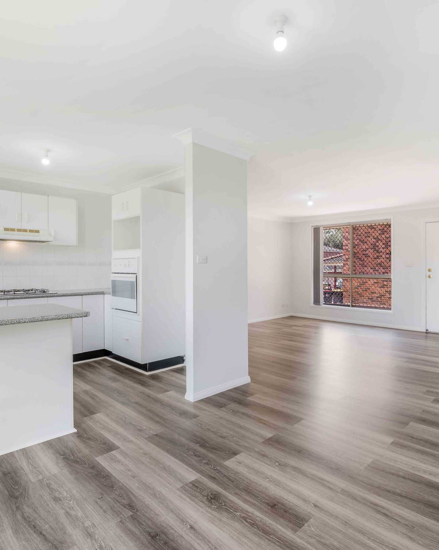 1/130 Glenfield Road Casula, Casula - Thumbnail 2