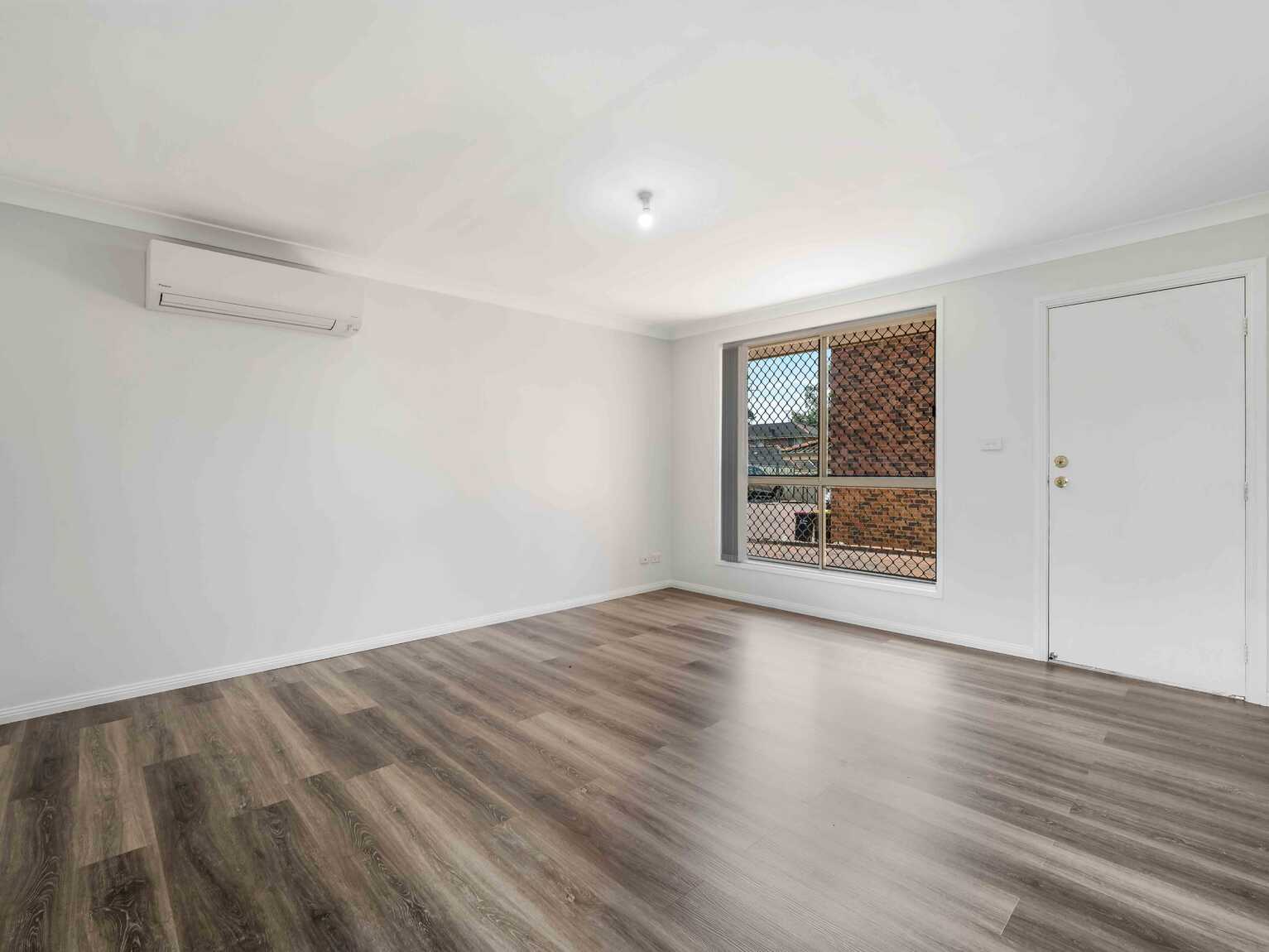 1/130 Glenfield Road Casula 1/130 Glenfield Road Casula