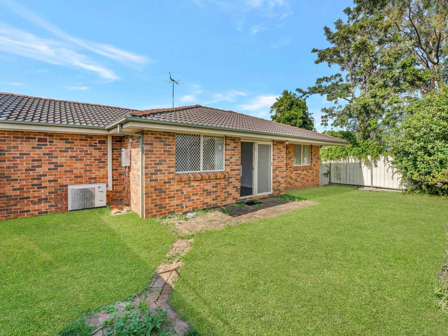 1/130 Glenfield Road Casula 1/130 Glenfield Road Casula