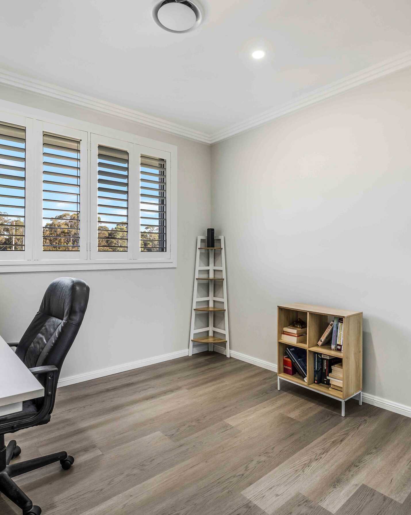 99 Rosedale Circuit Carnes Hill, Hill - Thumbnail 6