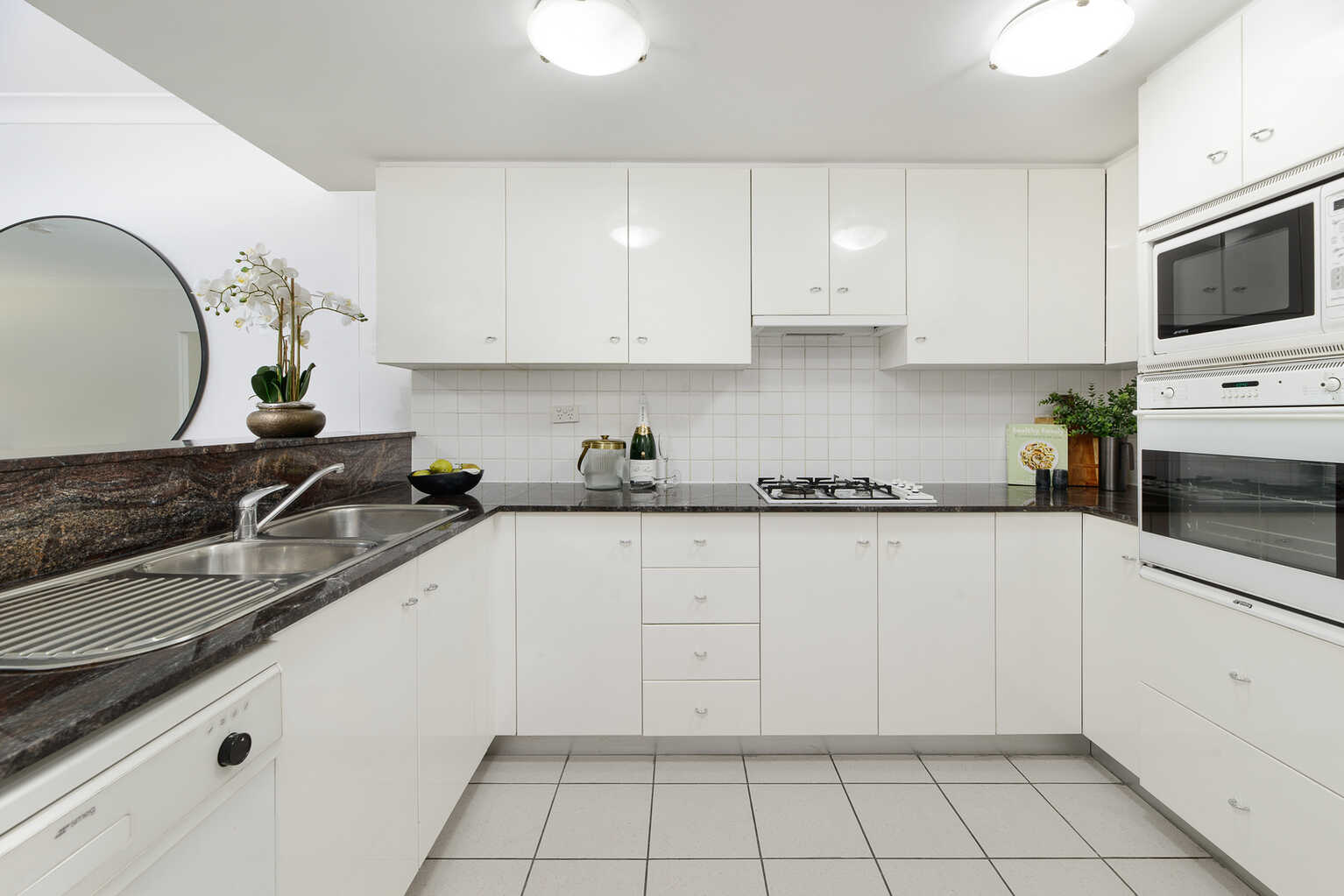 406/28 West Street North Sydney 406/28 West Street North Sydney
