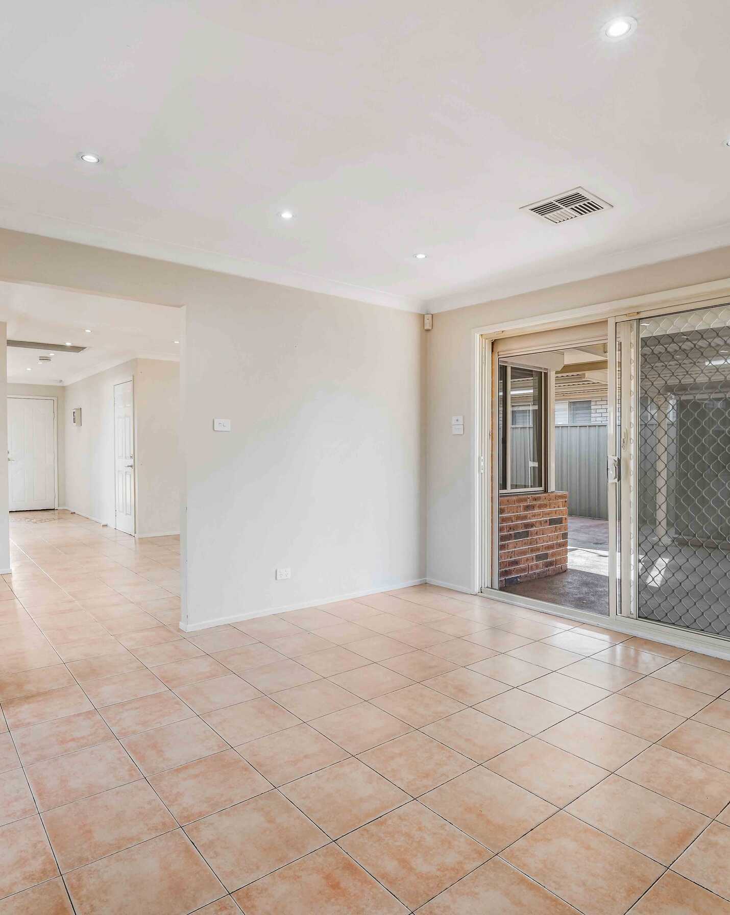 3 Merriwa Avenue Hoxton Park, Park - Thumbnail 6