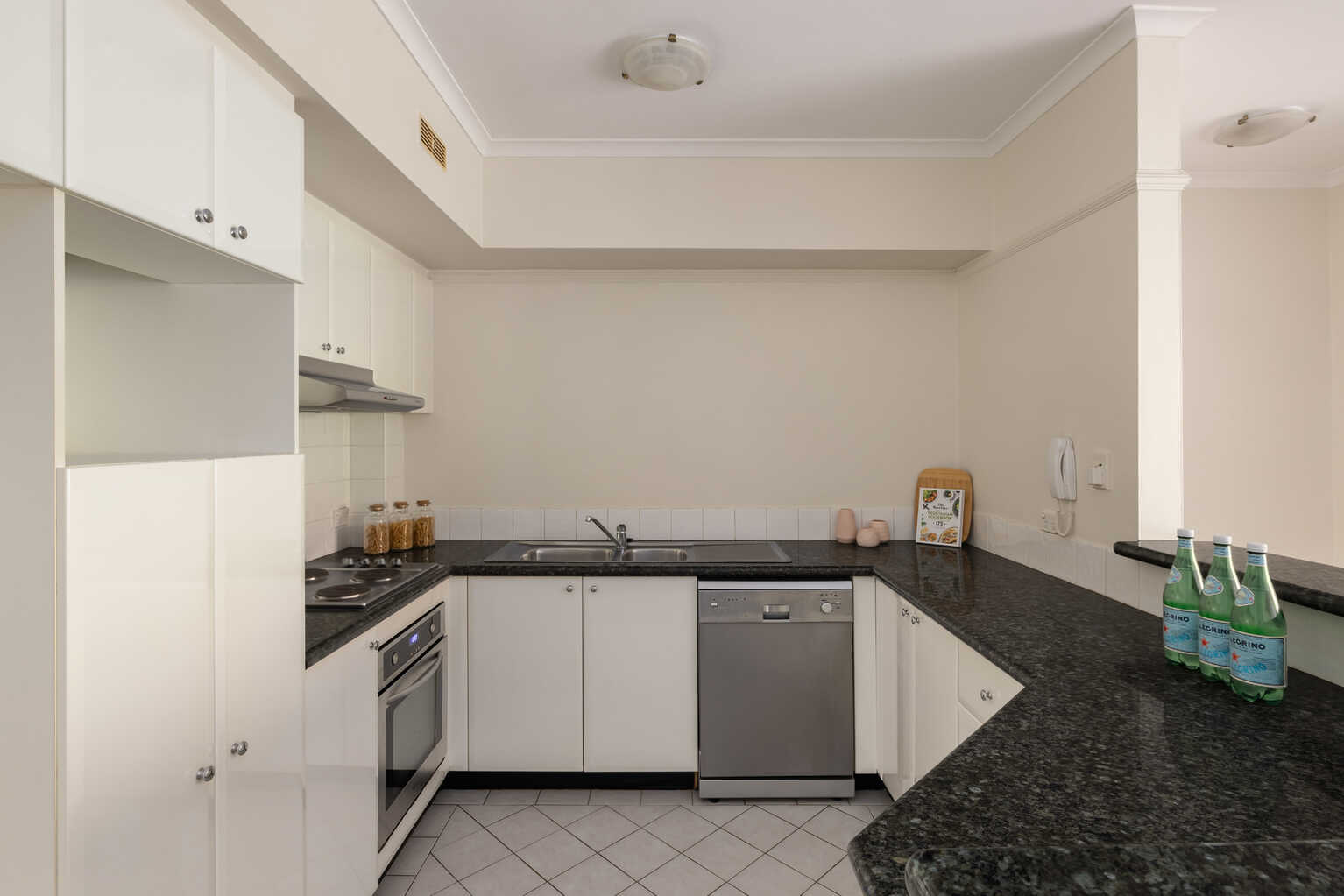 19/8 Williams Parade Dulwich Hill 19/8 Williams Parade Dulwich Hill