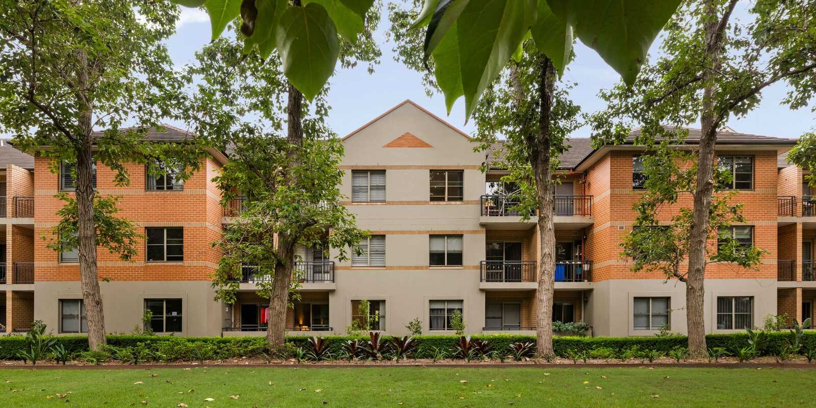 19/8 Williams Parade Dulwich Hill 19/8 Williams Parade Dulwich Hill