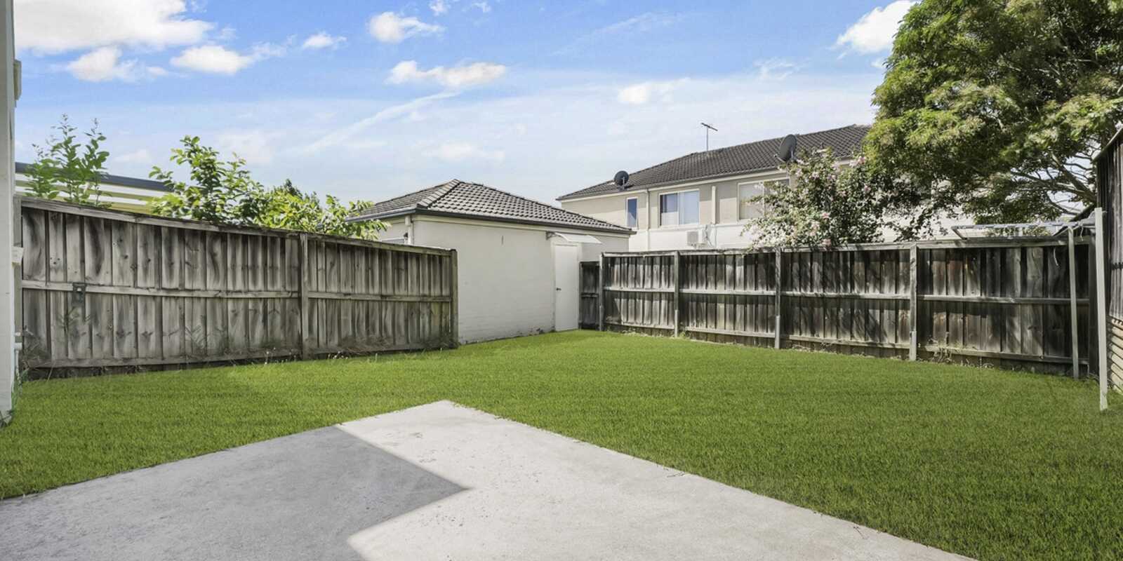 8 Paperbark Drive Woodcroft 8 Paperbark Drive Woodcroft