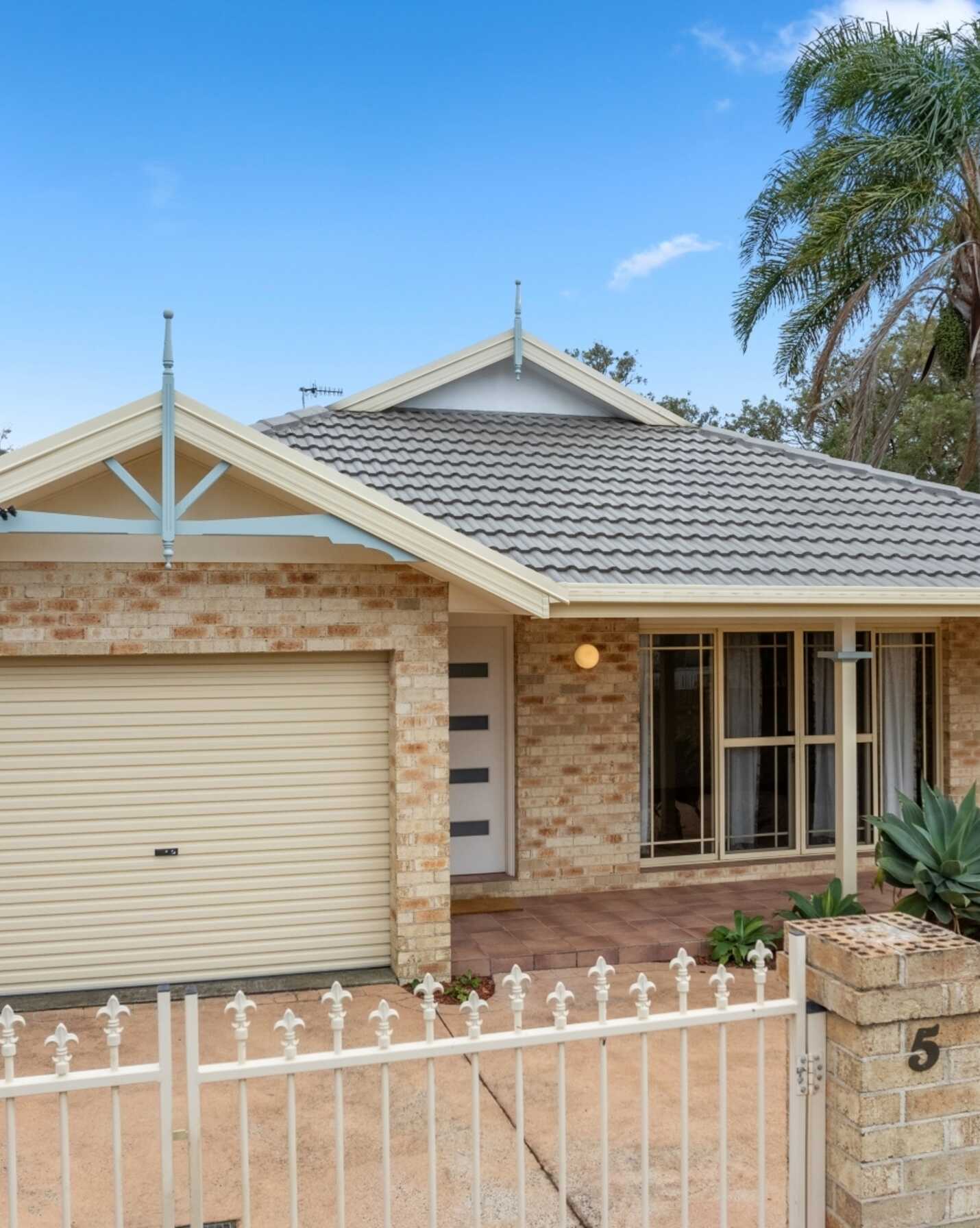 5 Cambridge Street, Umina Beach - Image 1