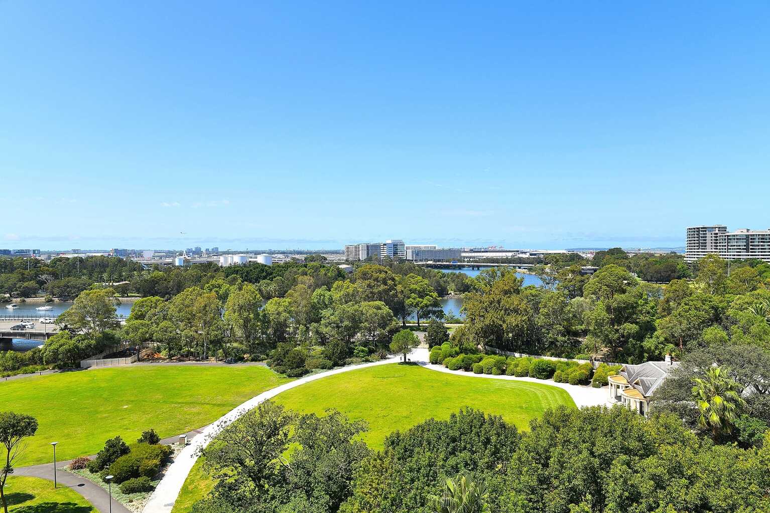 806/12 Brodie Spark Drive Wolli Creek 806/12 Brodie Spark Drive Wolli Creek