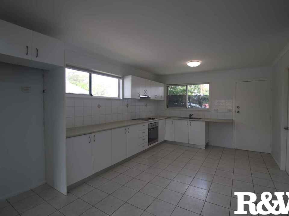 4 Melkarth Place Doonside