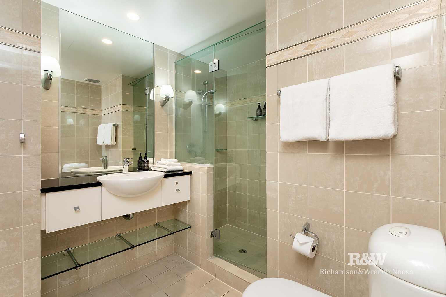 423/32 Hastings Street Noosa Heads 423/32 Hastings Street Noosa Heads