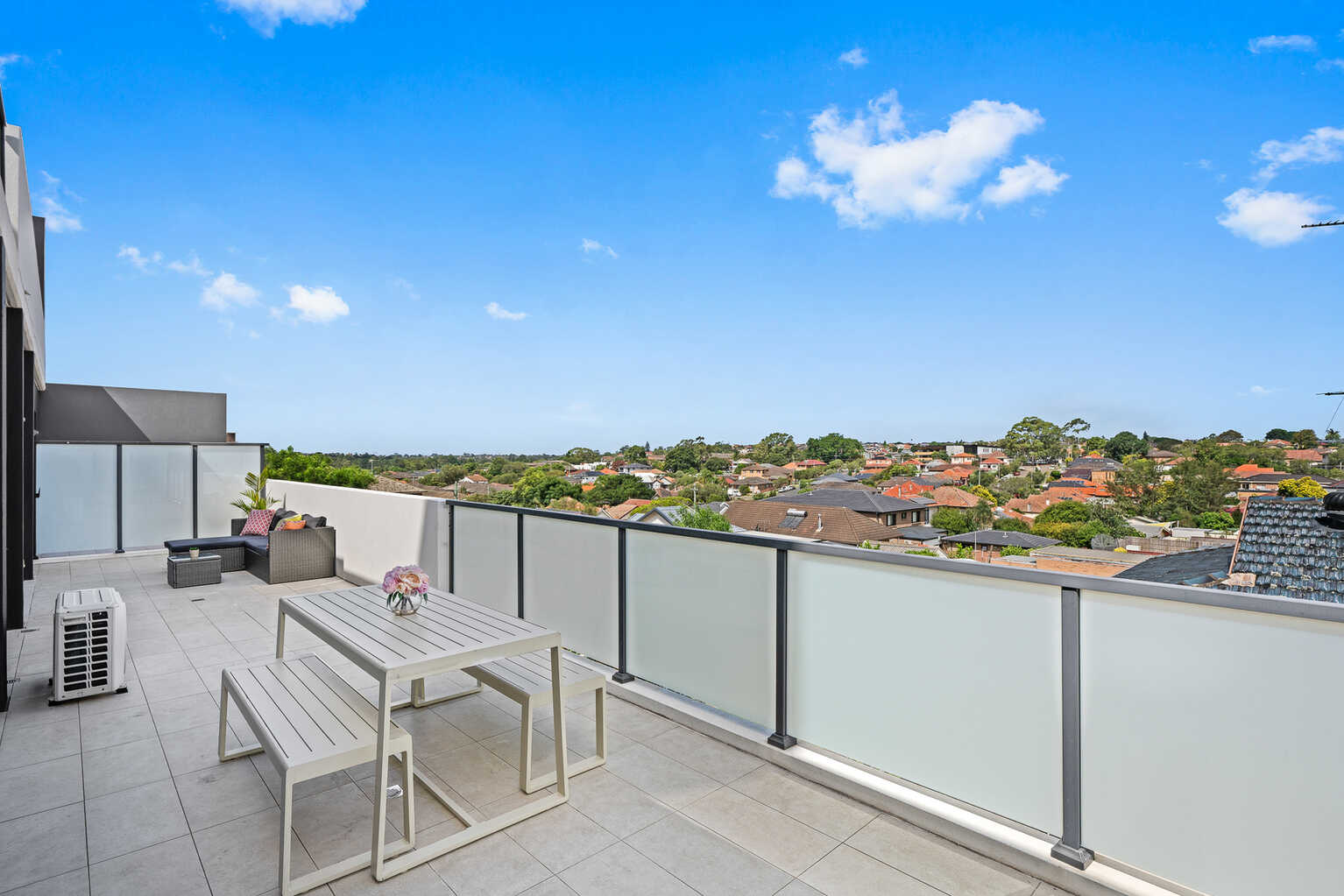 205/2A Cooks Avenue Canterbury 205/2A Cooks Avenue Canterbury