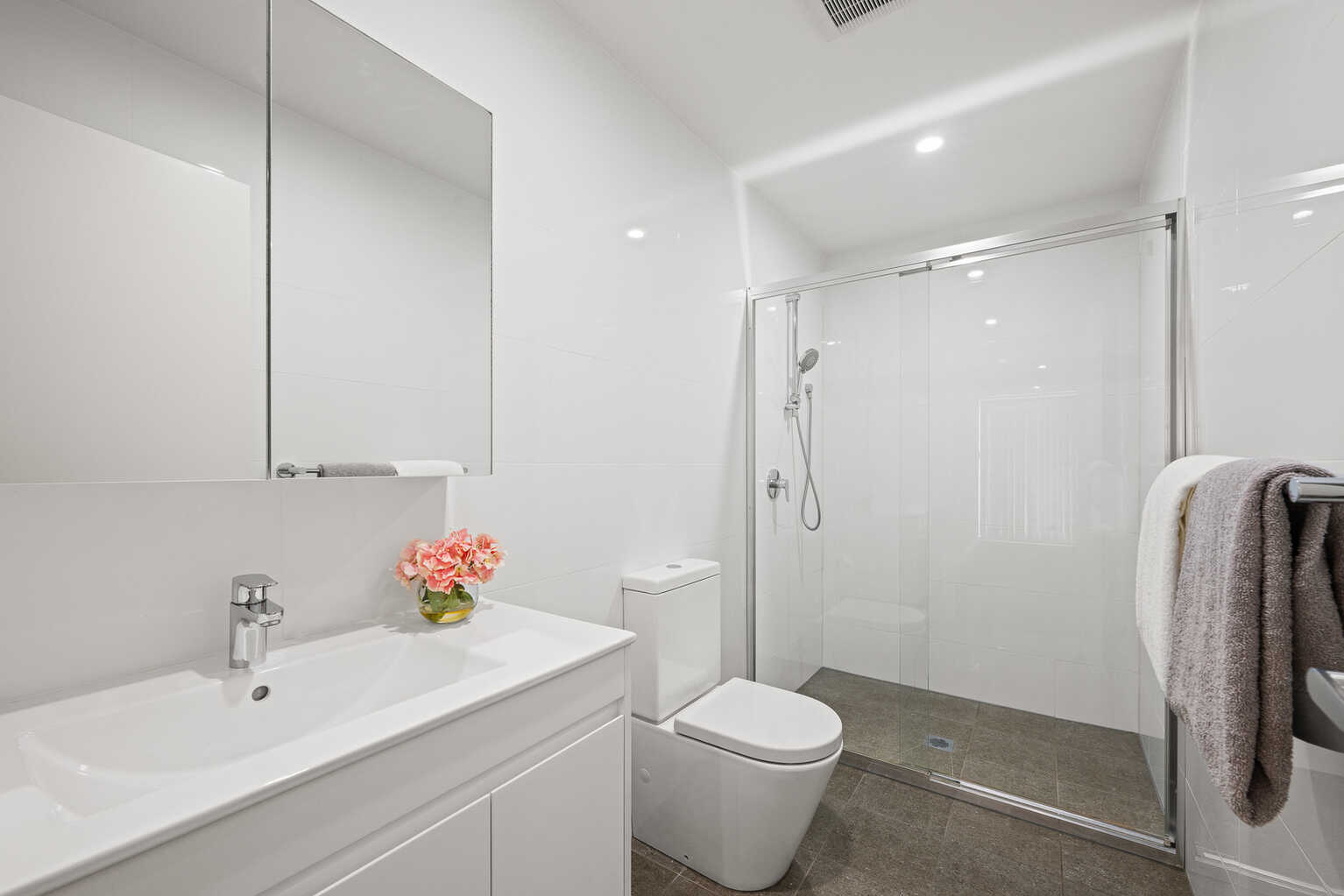 205/2A Cooks Avenue Canterbury 205/2A Cooks Avenue Canterbury