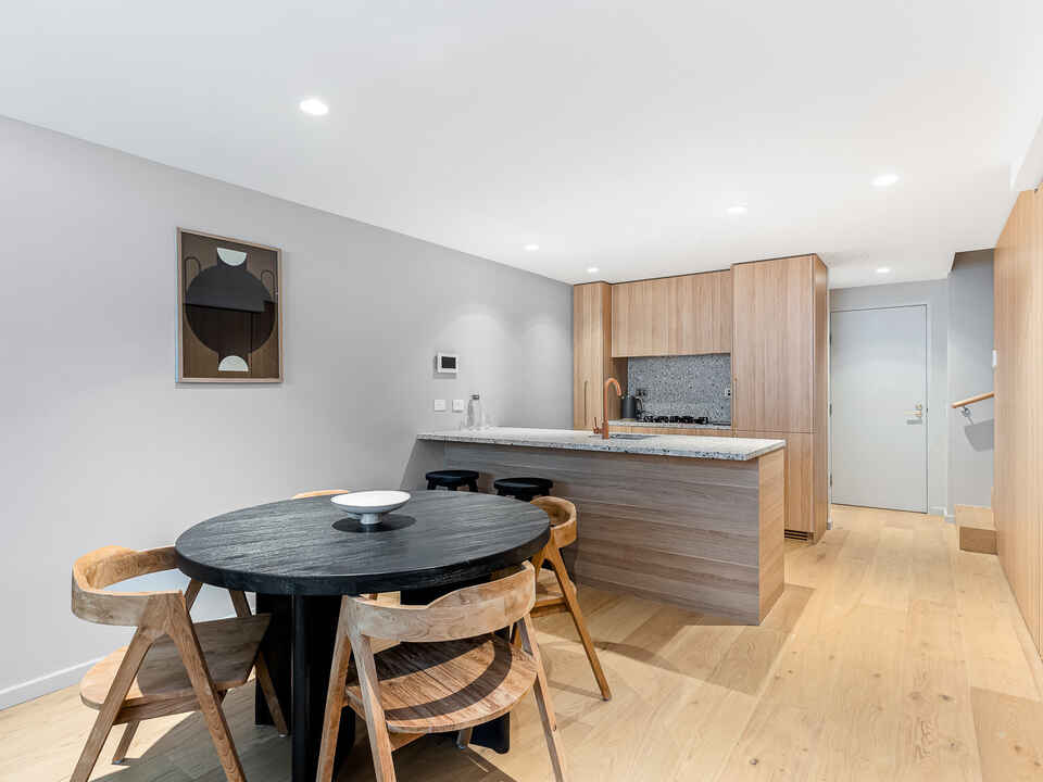 6/48-64 Wentworth Park Road Glebe