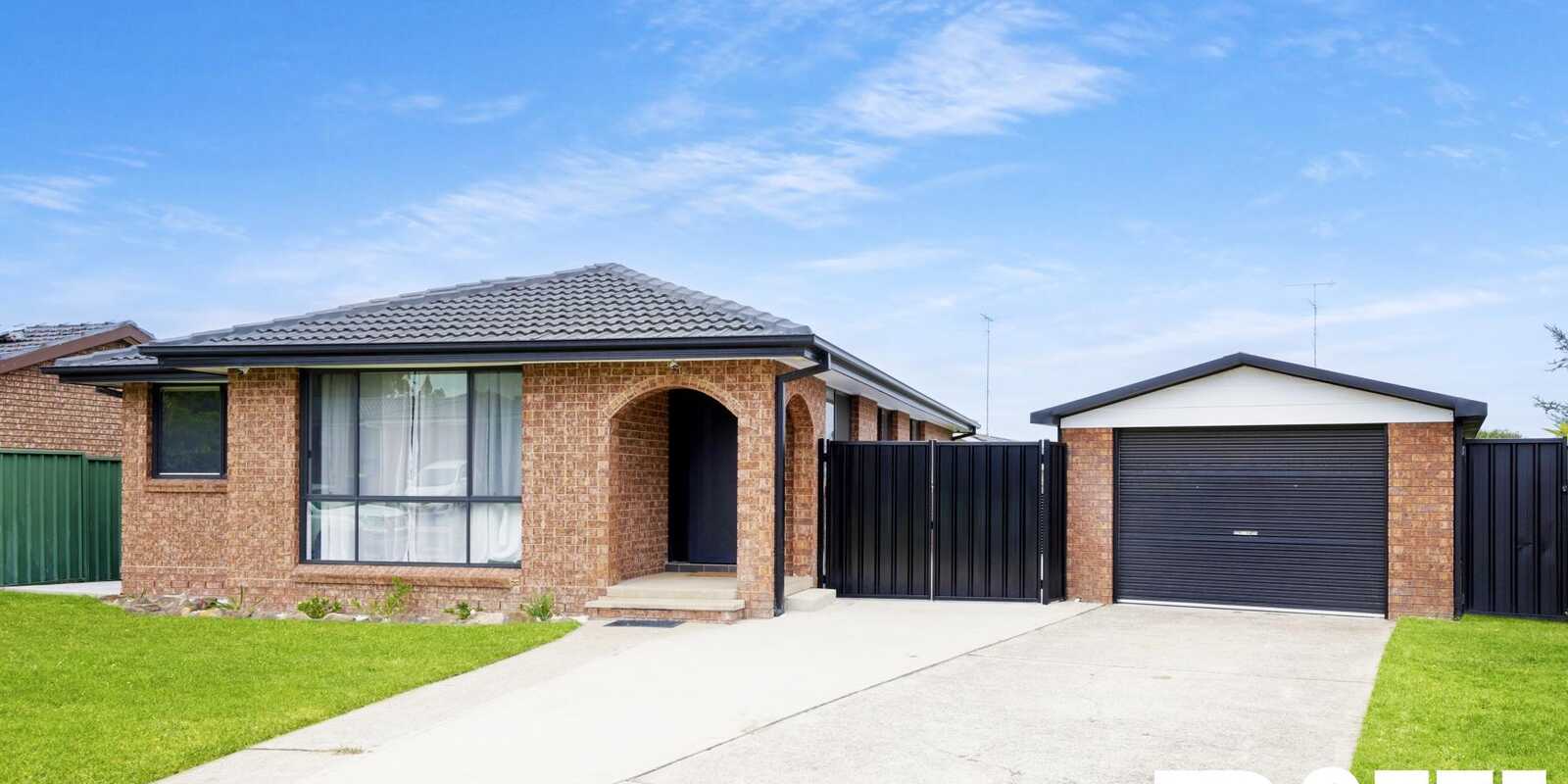 13 Kala Circuit St Clair 13 Kala Circuit St Clair