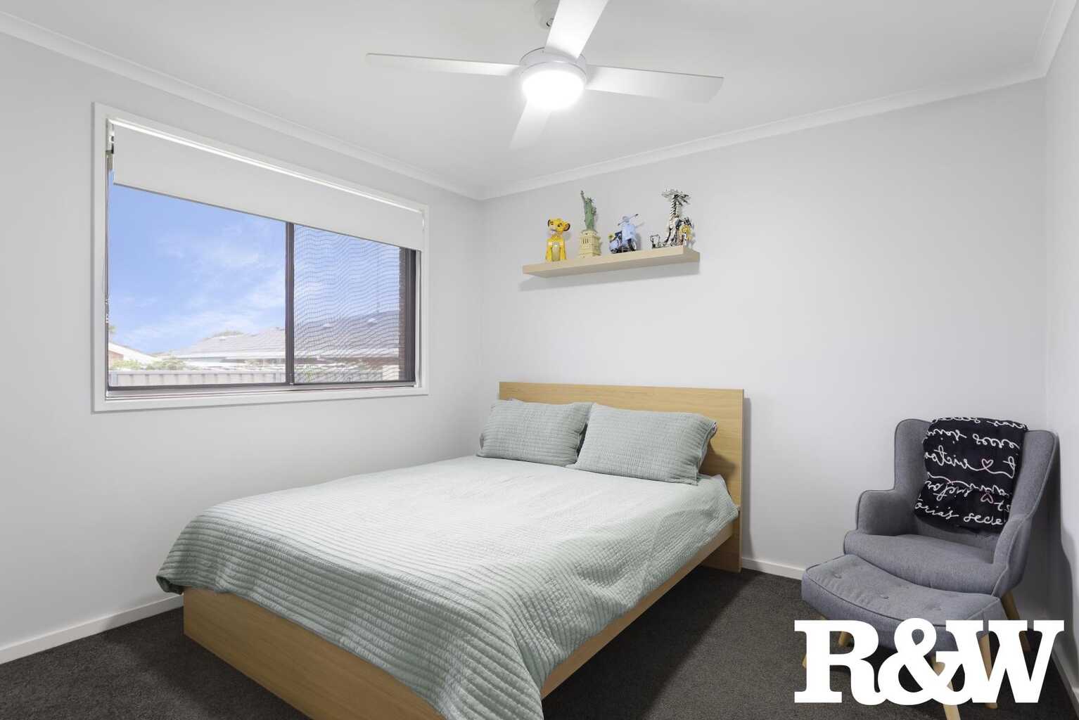 13 Kala Circuit St Clair 13 Kala Circuit St Clair