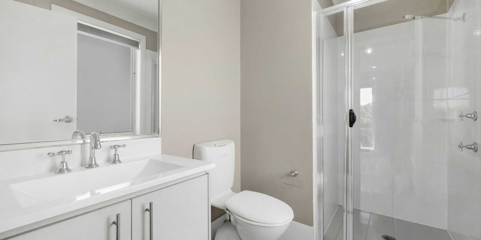 8 Paperbark Drive Woodcroft 8 Paperbark Drive Woodcroft