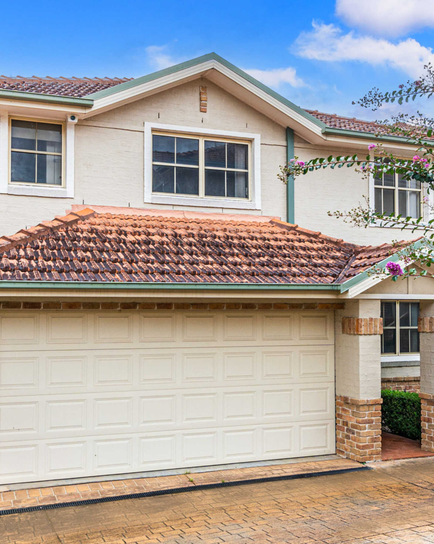 7/4-8 Kerrs Road Castle Hill, Hill - Image 1