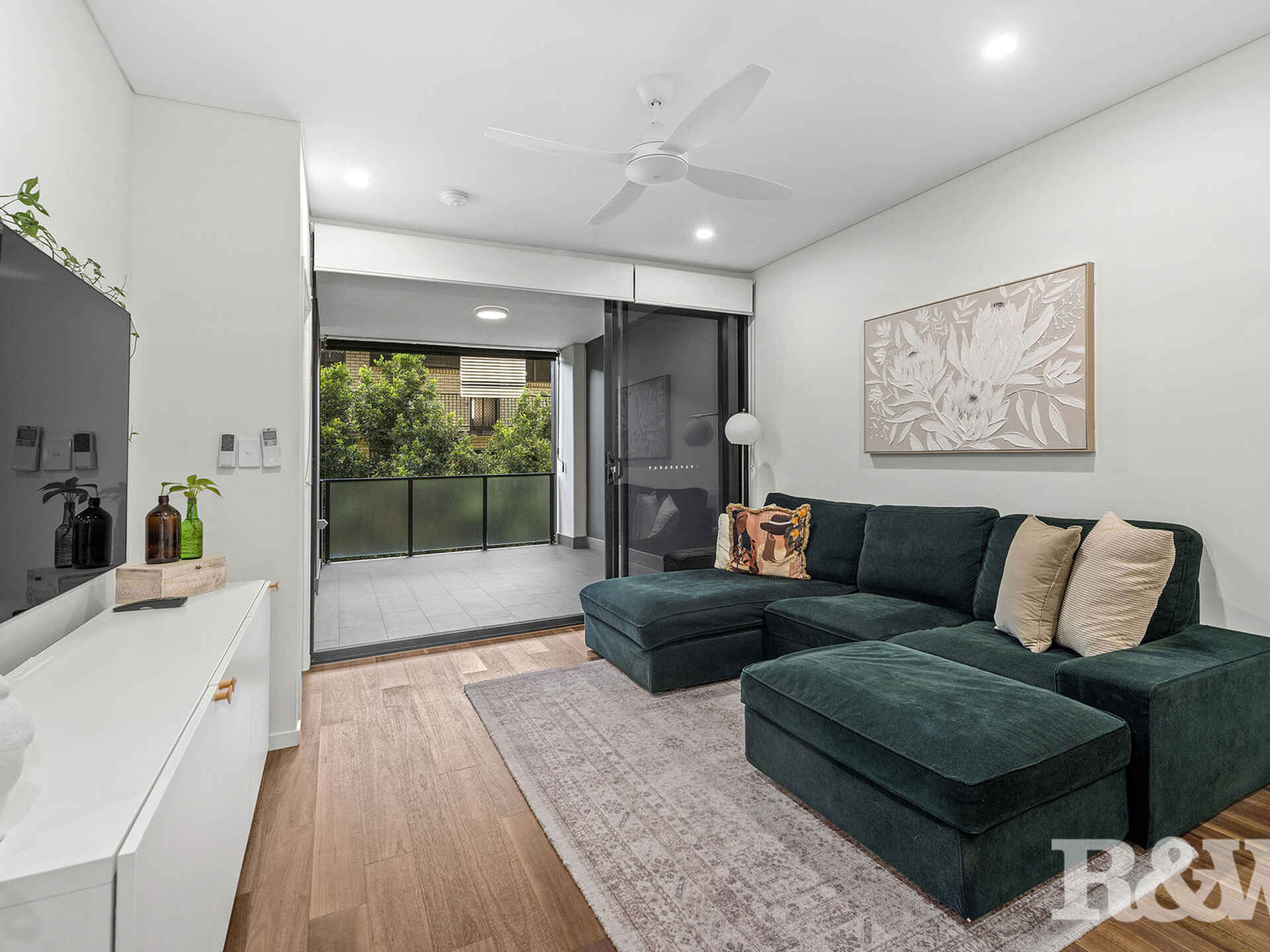 108/9 Zillah Street Stones Corner