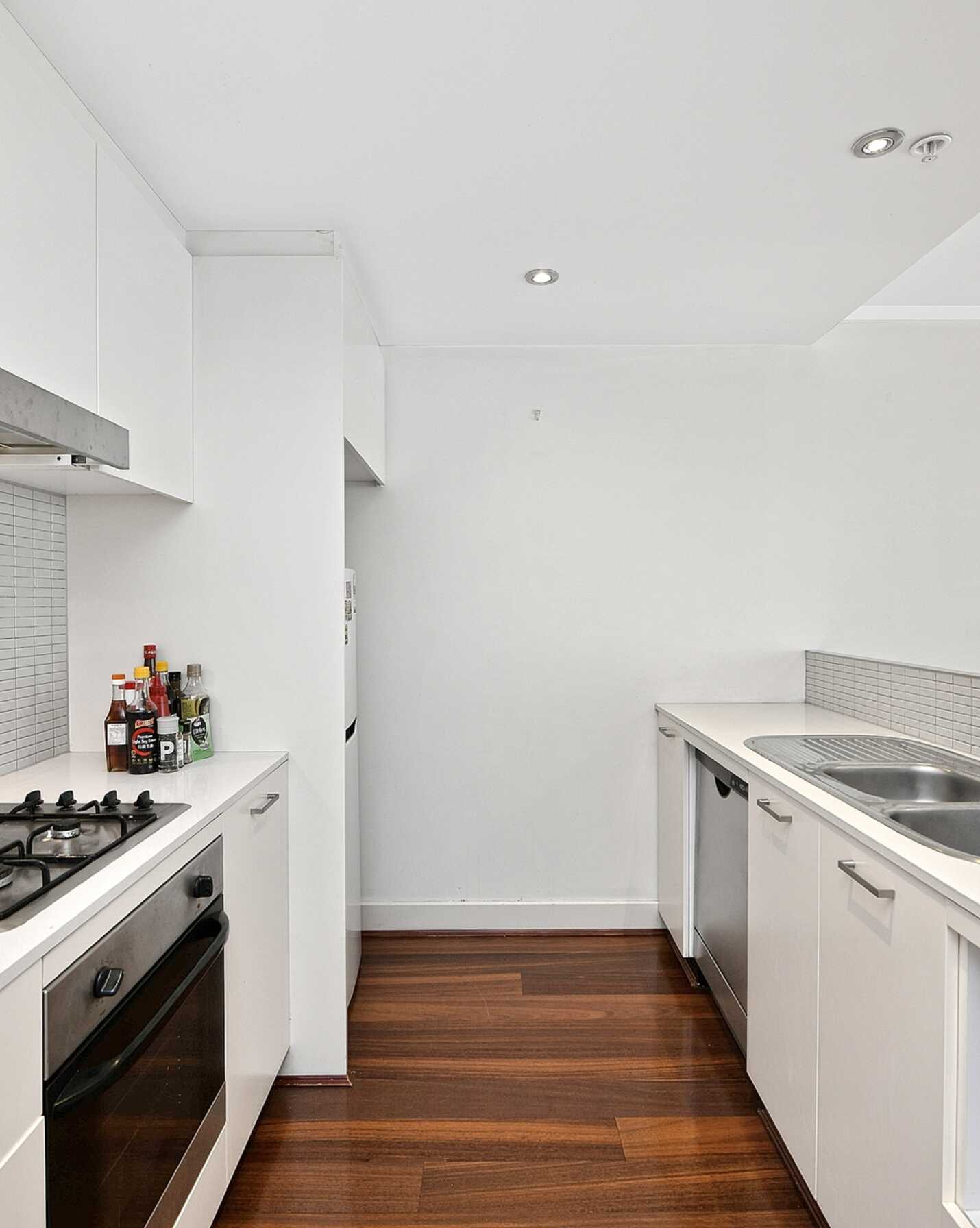 605/35A Arncliffe Street Wolli Creek, Creek - Thumbnail 2