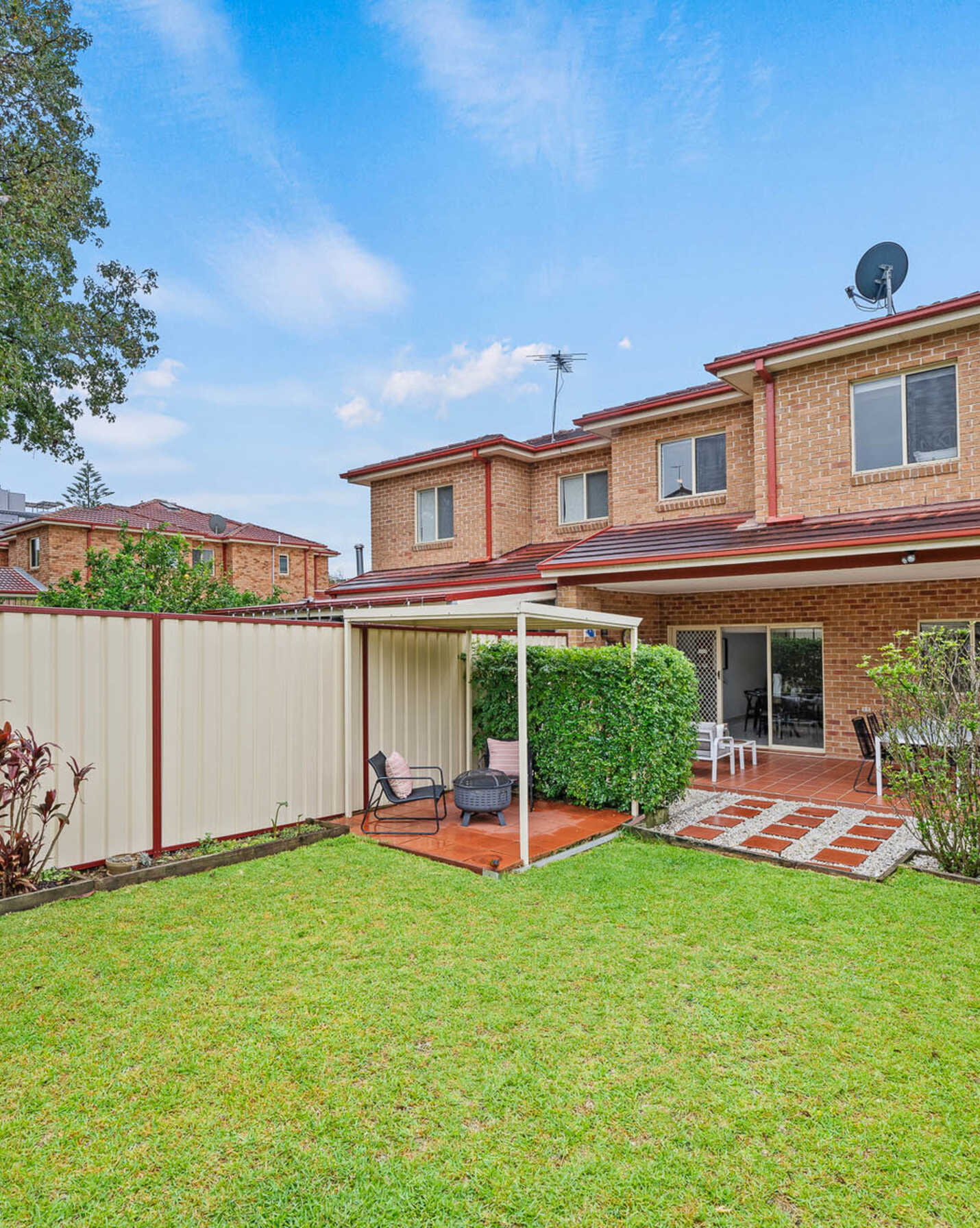 13A Onslow Street Canterbury, Canterbury - Thumbnail 2