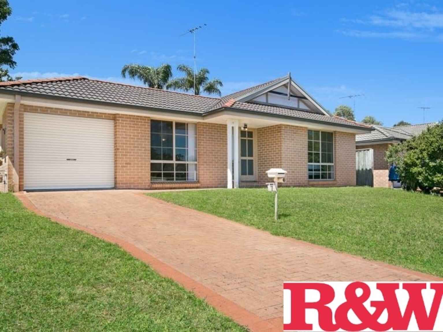 7 Dwyer Place St Helens Park