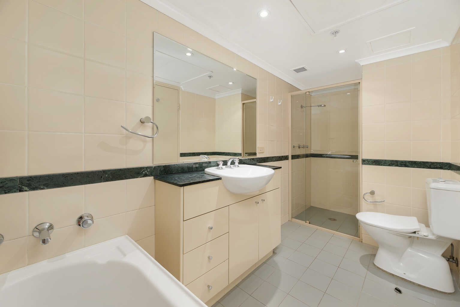 55/237 Miller Street North Sydney 55/237 Miller Street North Sydney
