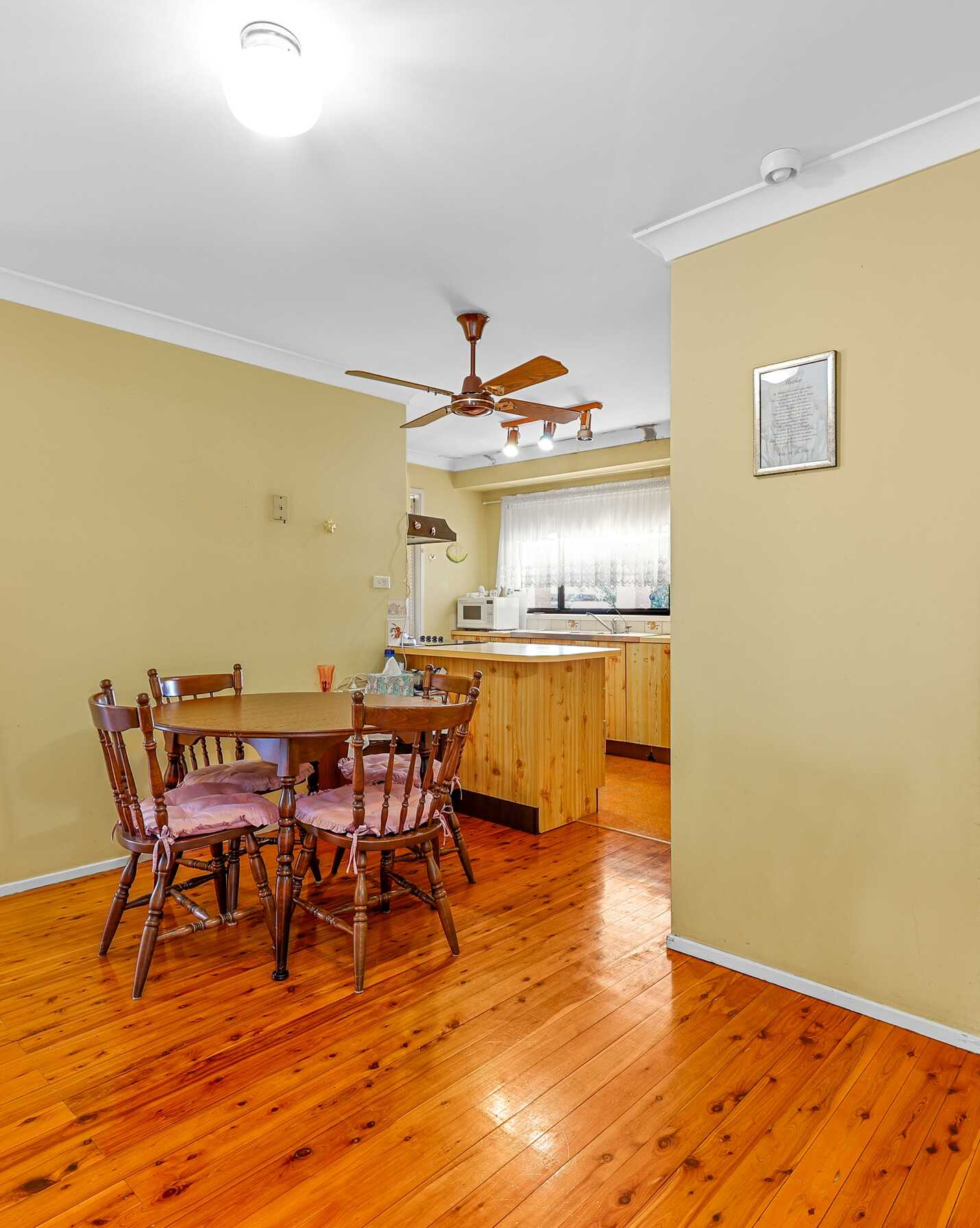 34 Kosciusko Street Bossley Park, Park - Thumbnail 7